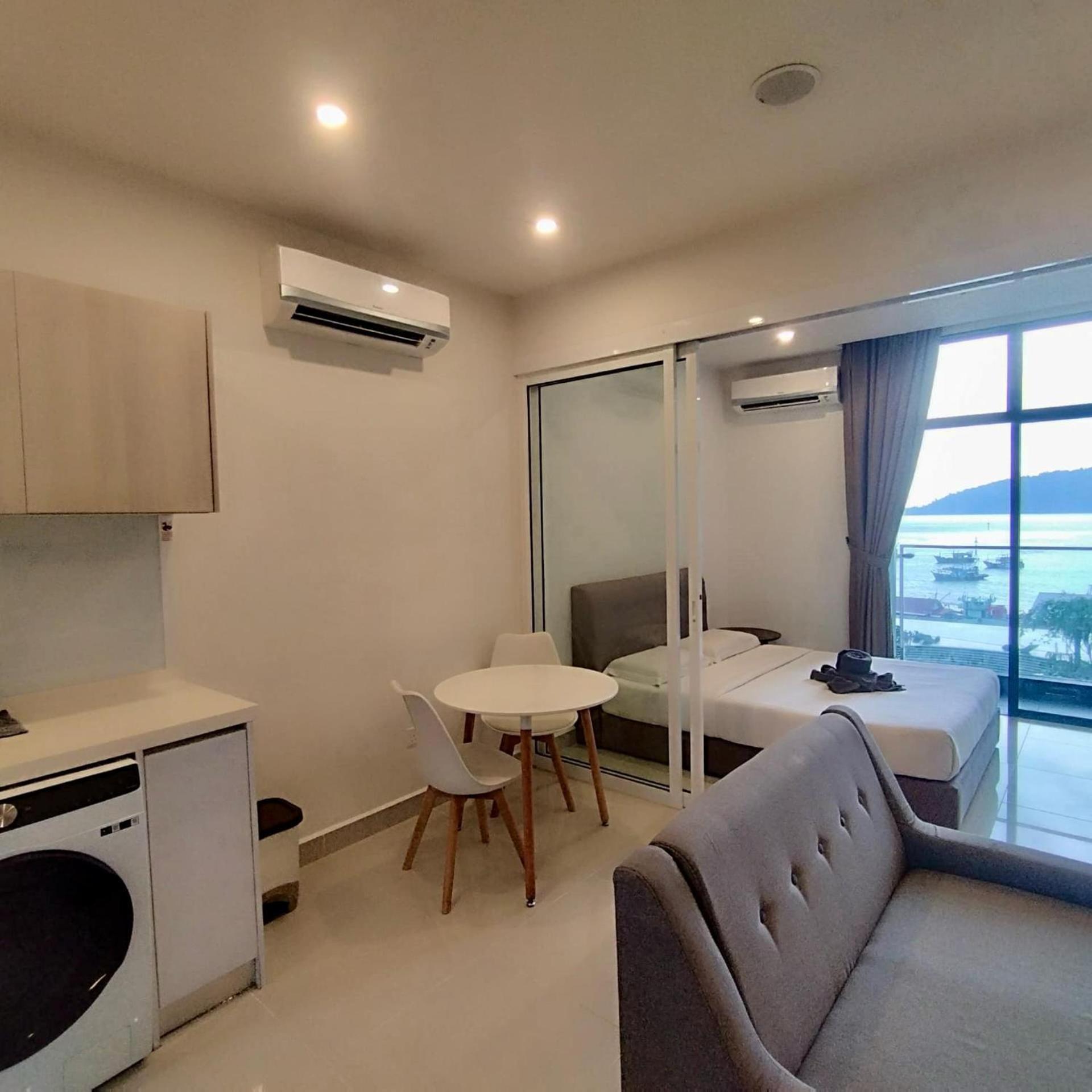 Covesign Suite, The Shore Kota Kinabalu Exterior photo